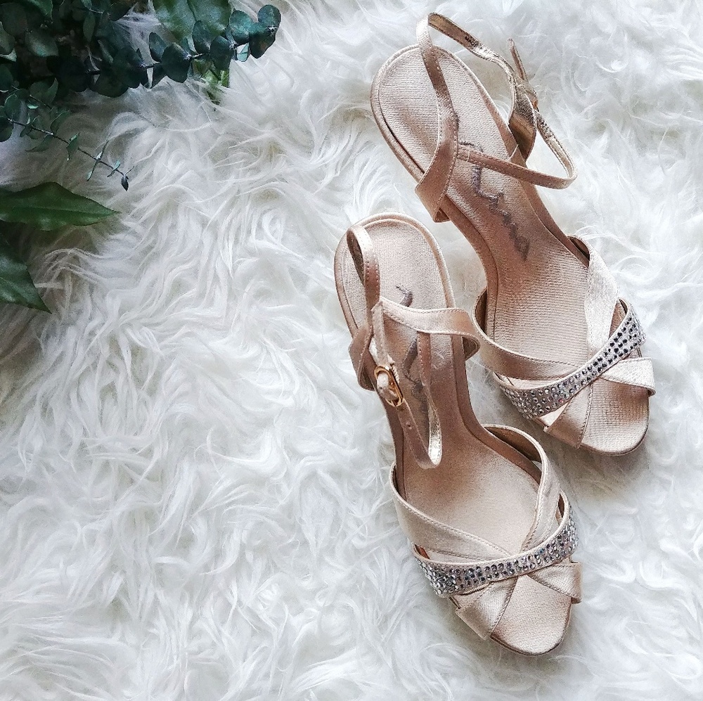 Nina Champagne Heels